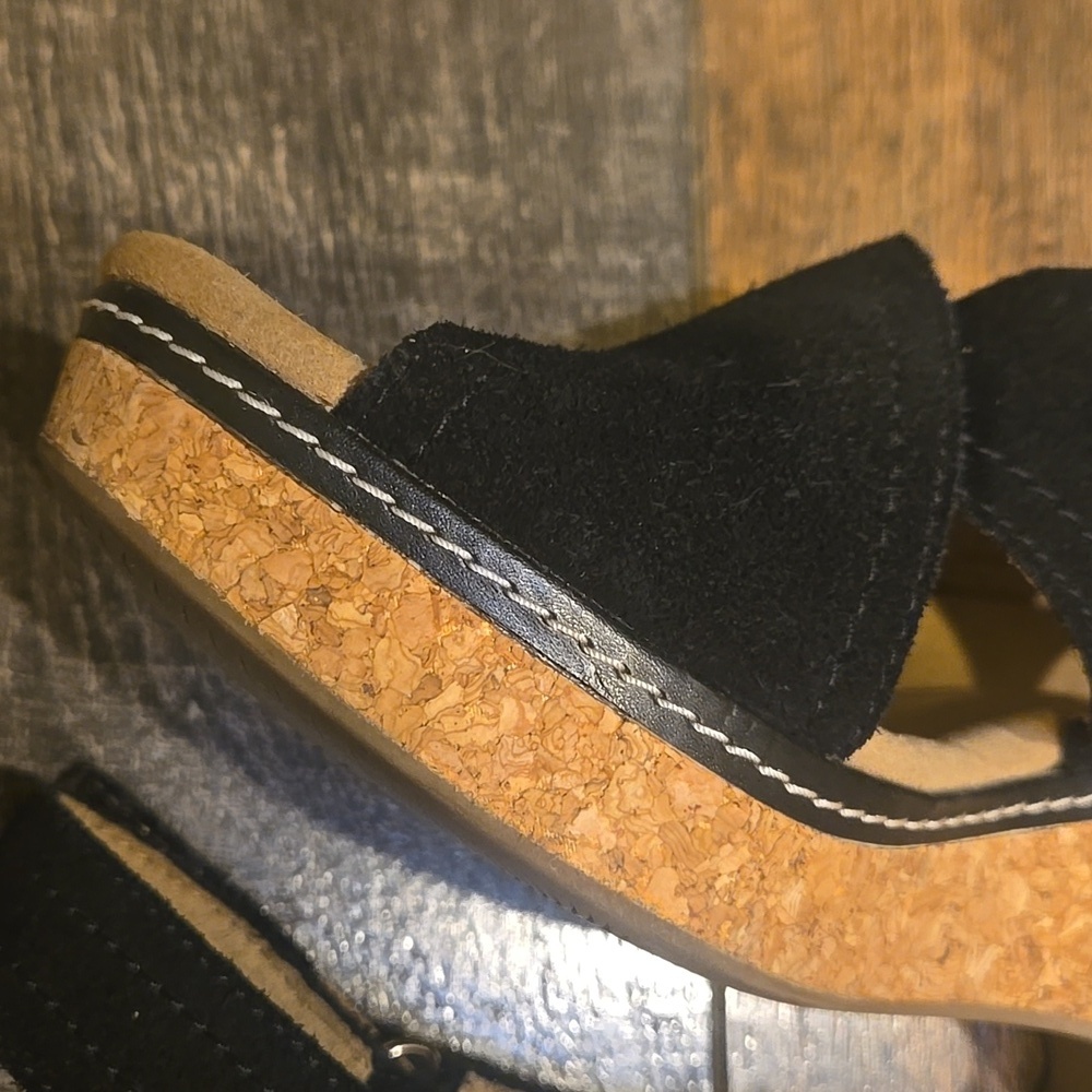 Clarks Giselle Sandal - Picture 10 of 15